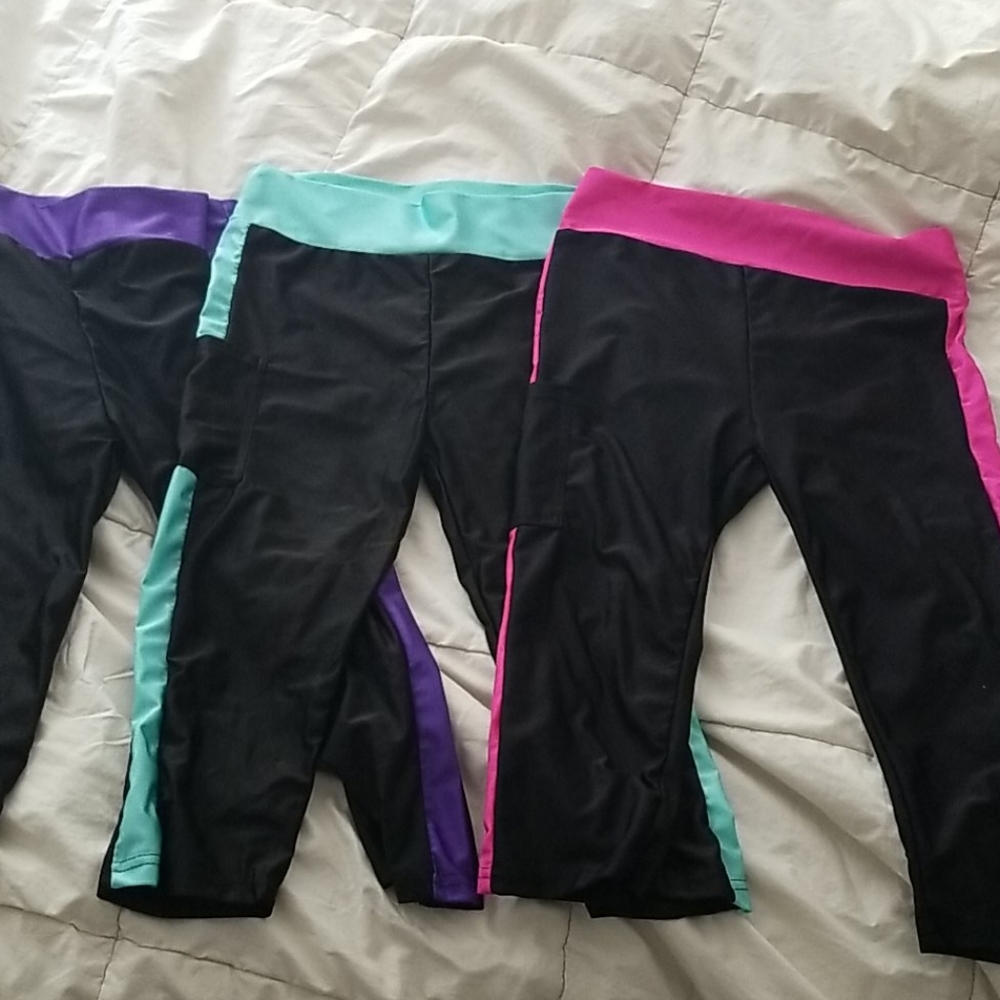 3 pairs of workout capris with pockets